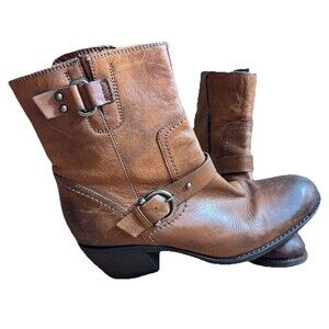 Clarks Boots Women's 9 1/5M Mascarpone Cafe Style 32694 Western Buckle Brown